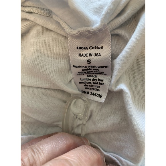 Lulusimonstudio Small Distressed Sea Shell White T Shirt - Picture 15 of 16